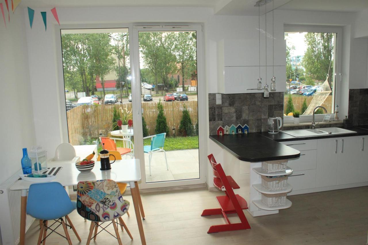 Sunny Sleeps 4 By The Beach With Garden Patio - Gdansk Przymorze Apartment Luaran gambar